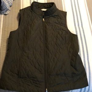 Large hunter green quilted vest